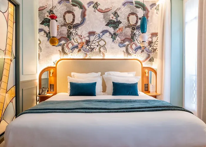 Grand Hotel Saint Michel París